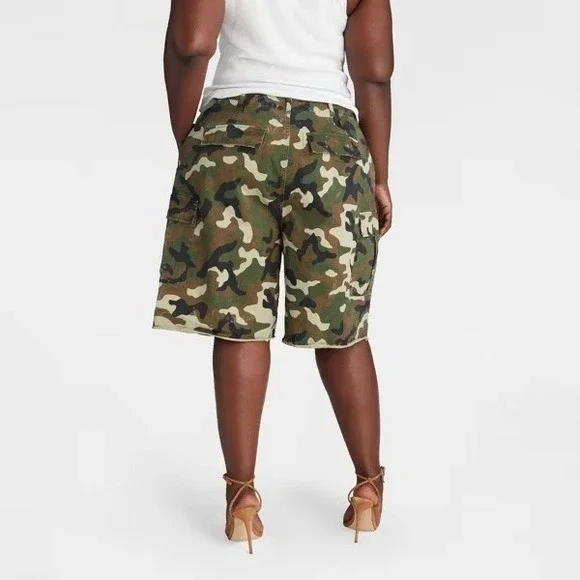 KBB KAHLANA Target XS Extra Small Mid-Rise The Cargo Shorts Camo Bermuda Short - Picture 7 of 9